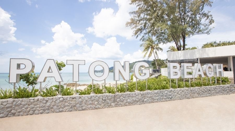ป้ายตัวอักษร PATONG BEACH